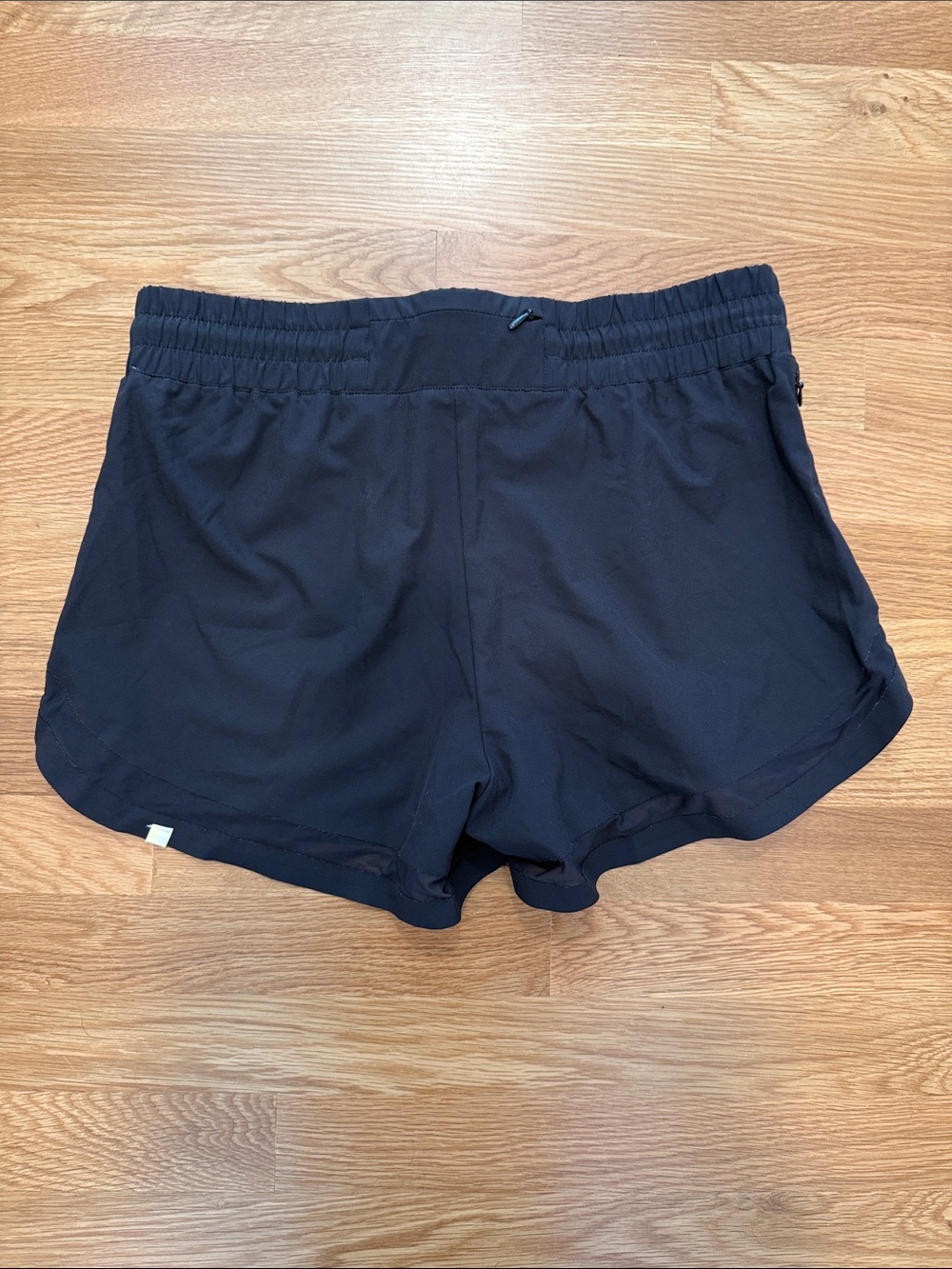 Summersalt Shorts with sheer edge detail - Picture 2 of 6